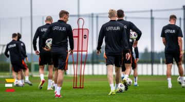 LATVIJAS futbolistiem pārbaudes spēle Rīgā pret Azerbaidžānas izlasi