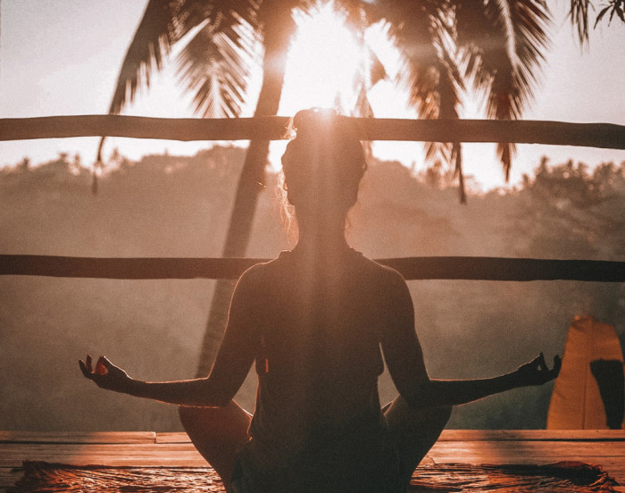 Rūpējieties par savu ķermeni. Vingrojiet, lai saglabātu veselīgu svaru un labu sirds un asinsvadu veselību. Kļūstot vecākam, ir daudz grūtāk tos uzturēt.